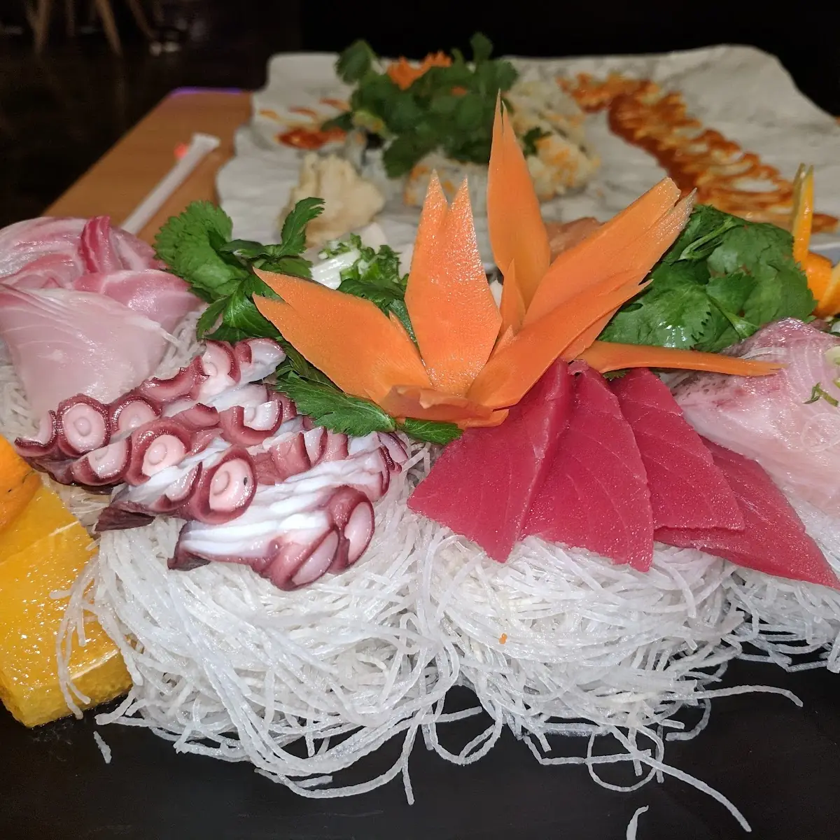 Deluxe Sashimi Combo