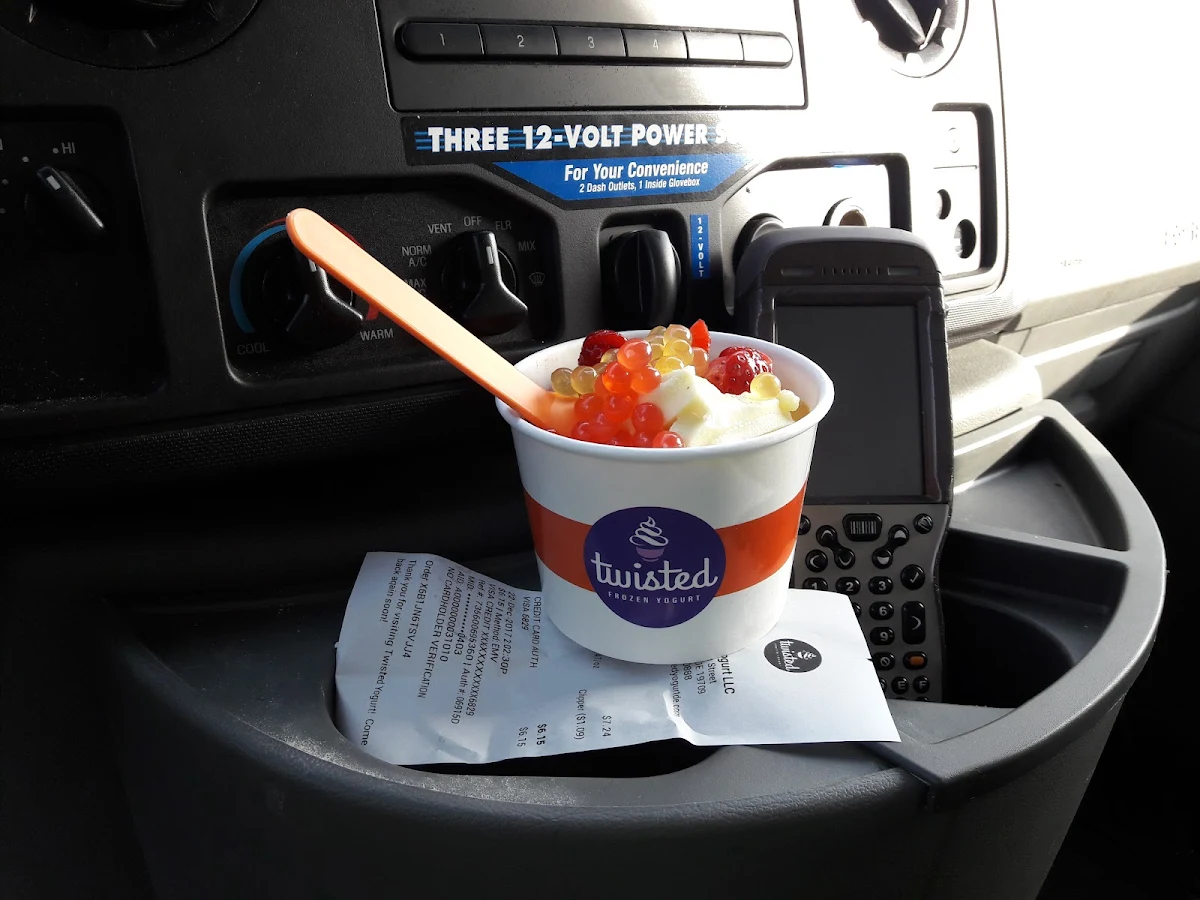 Frozen Yogurt Parfait