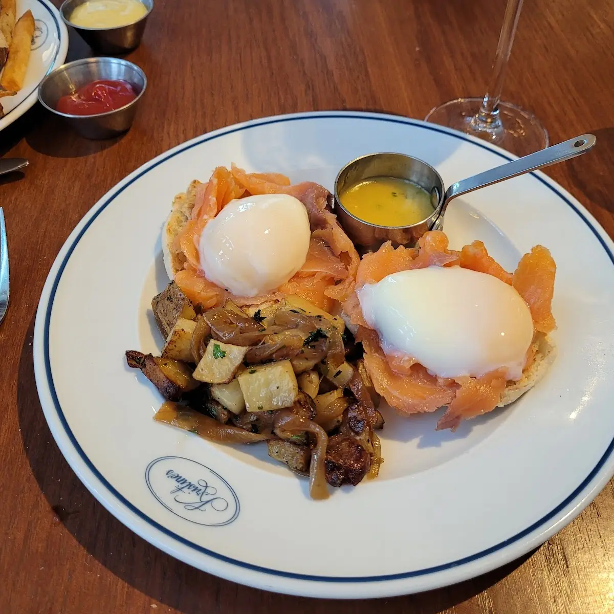Eggs Benedict