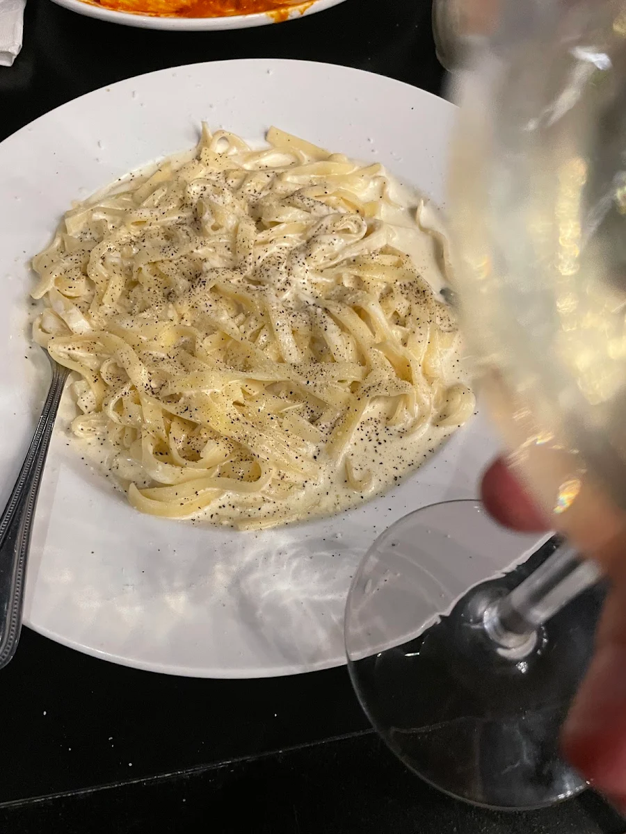 Fettuccine Alfredo, Grigio