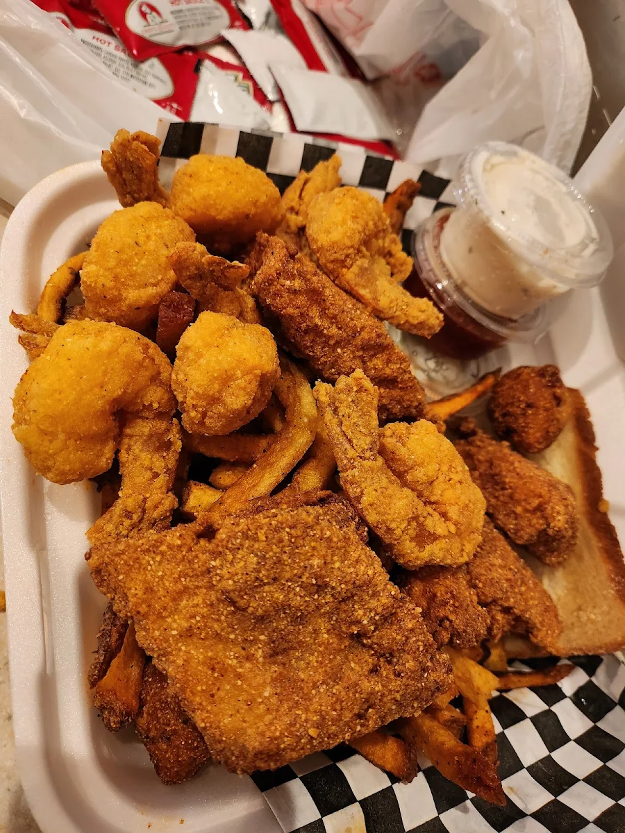 Catfish Chicken and Shrimp Basket