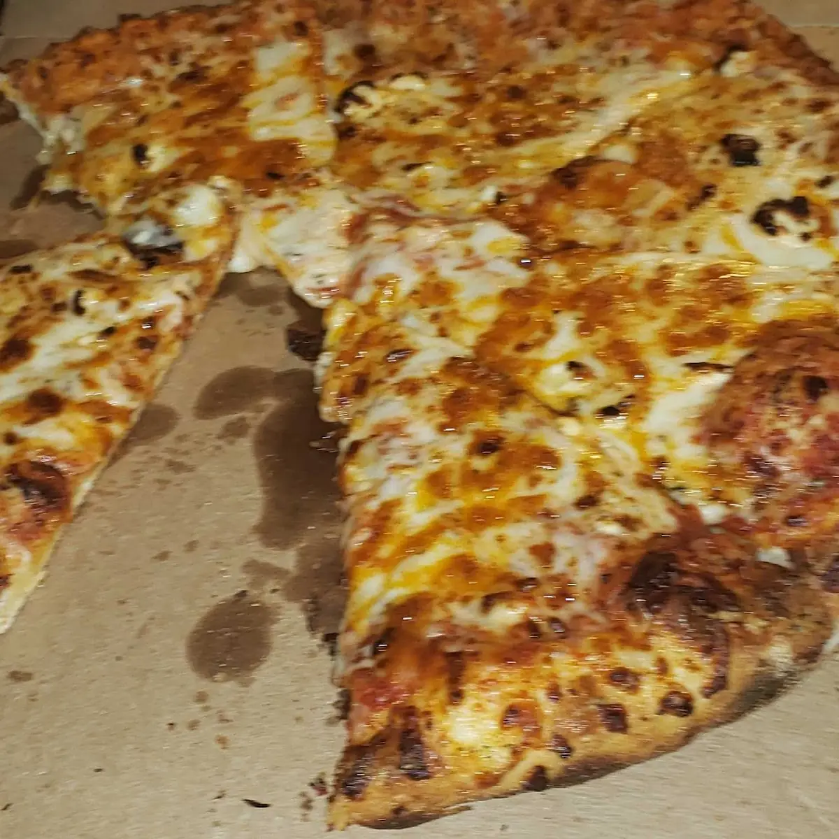 Wisconsin Cheddar Cheese Pizza
