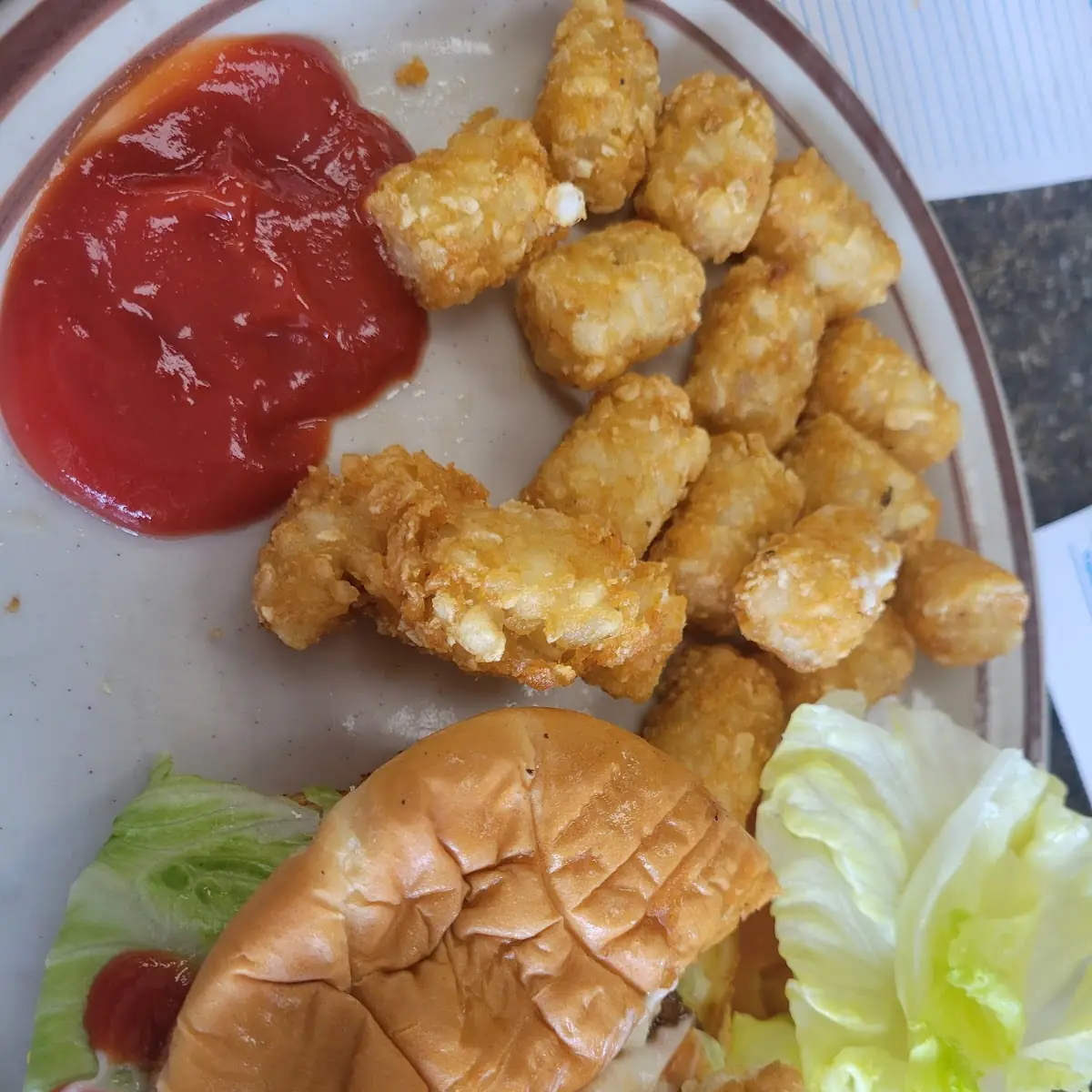 Cheeseburger and Tater Tots