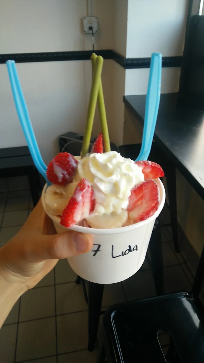 Strawberry Sundae