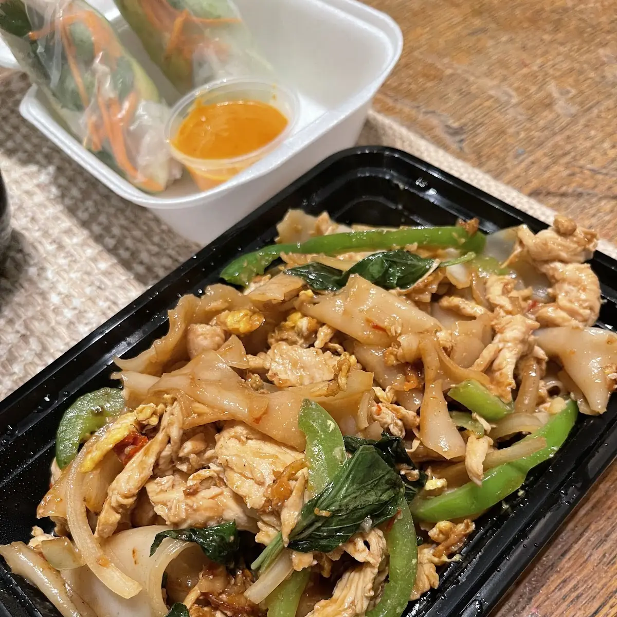 Chicken Pad Kee Mow