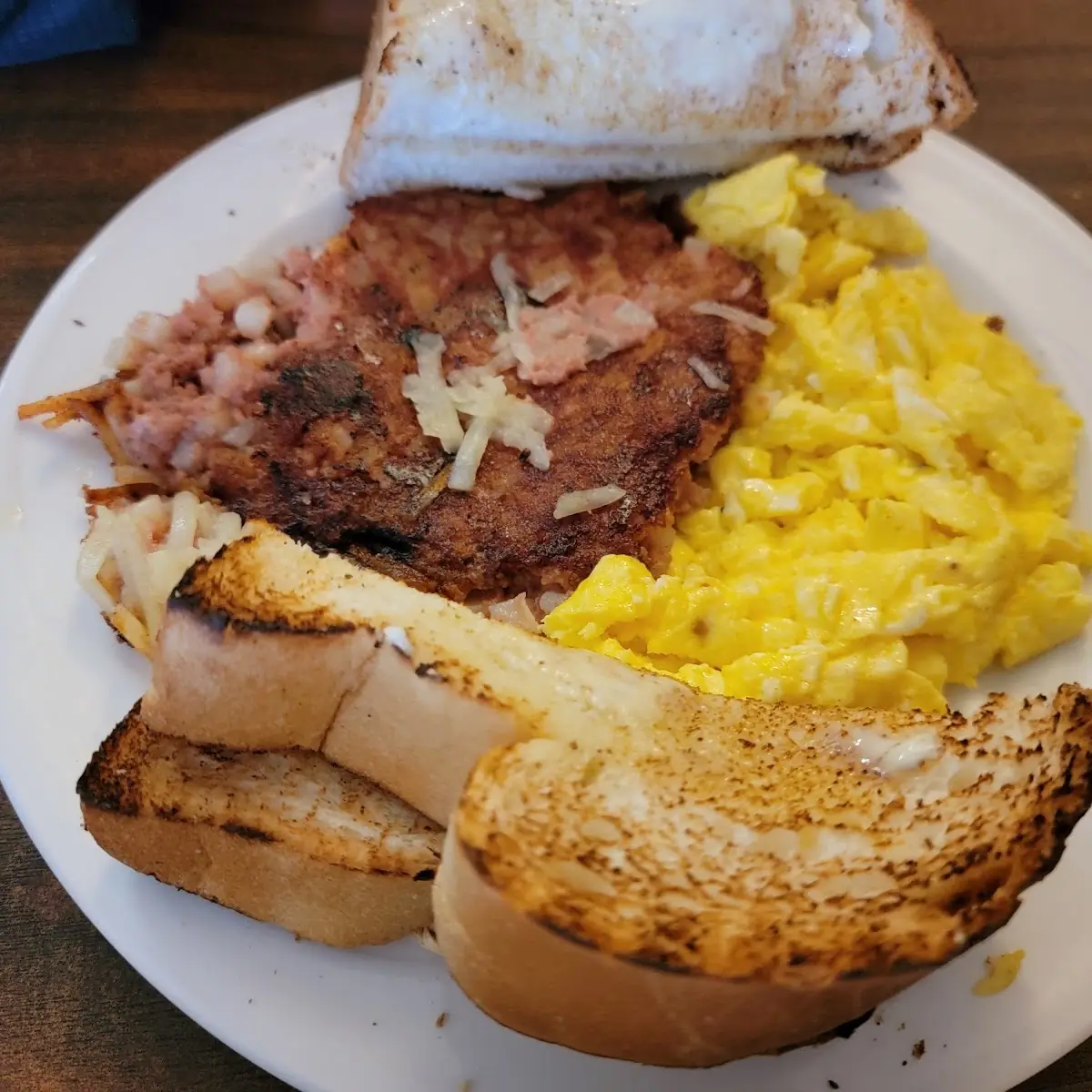 Scrambled Eggs and Corned Beef Hash