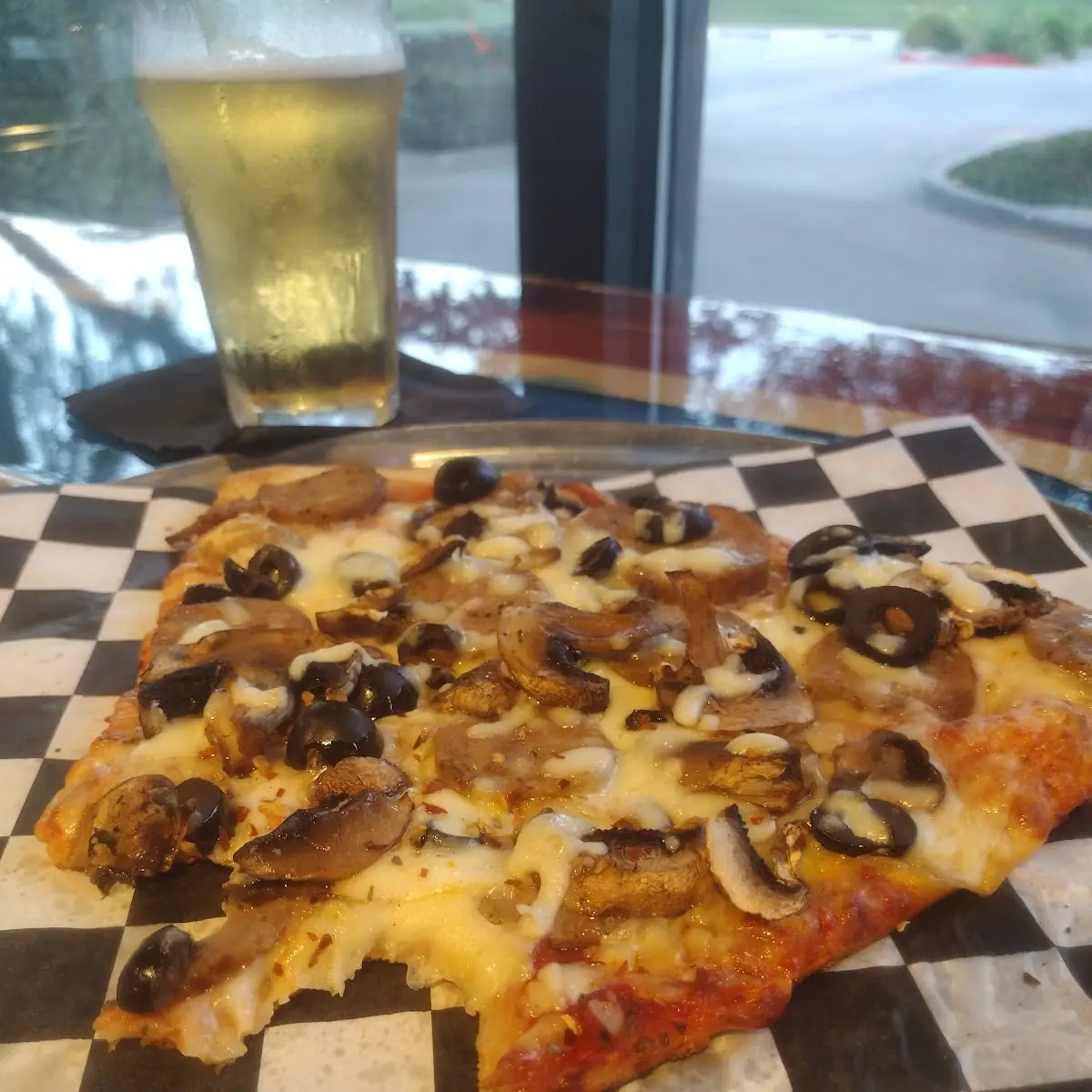 Sausage Mushroom Olive Pizza