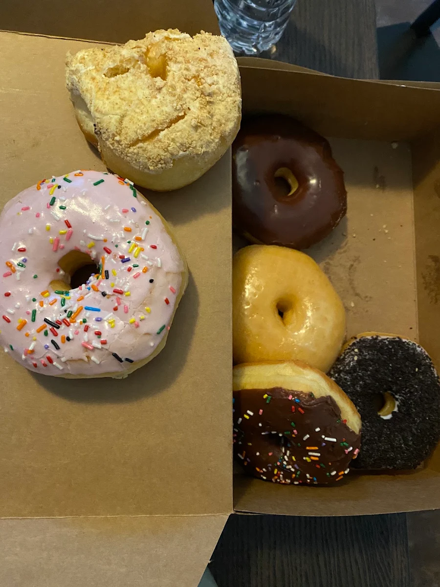 Veggies Yeast Donut
