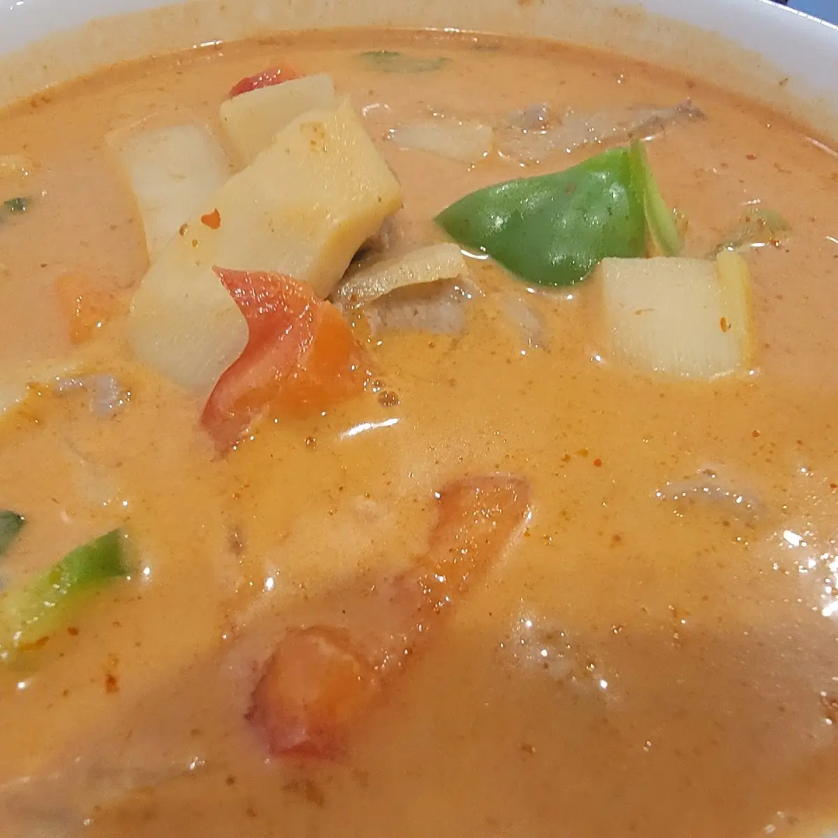 Tawan Red Curry