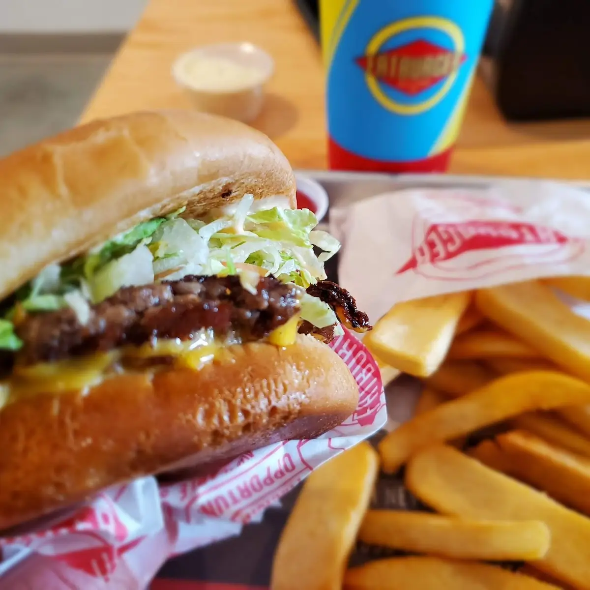 Cheeseburger Deluxe