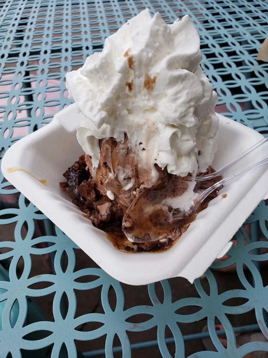 Brownie Sundae