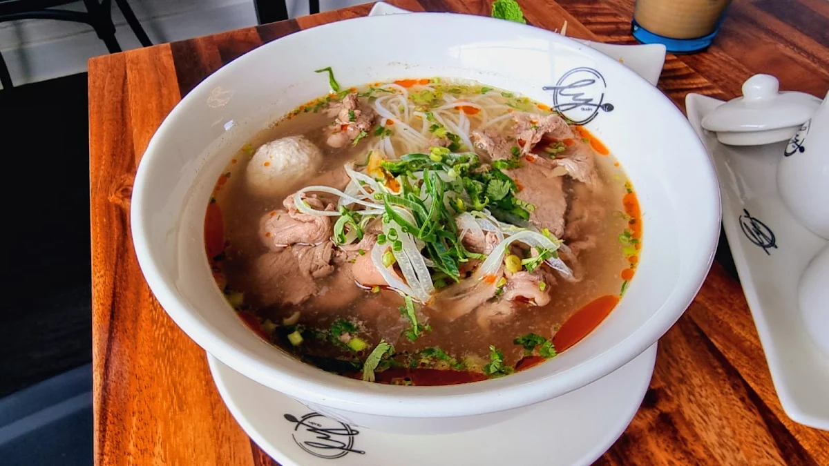 Highlights, Ly Quán Vietnamese Restaurant