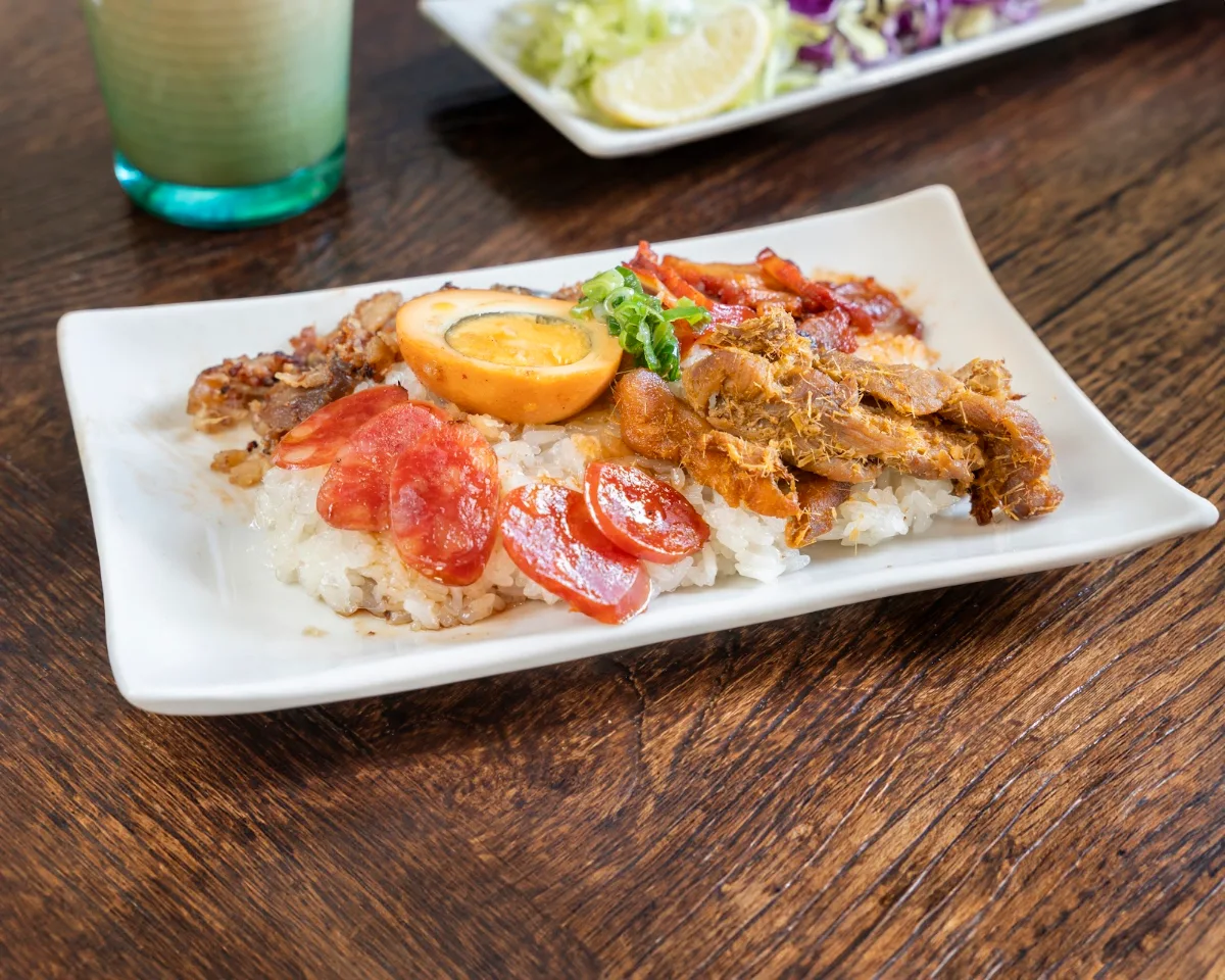 Highlights, Ly Quán Vietnamese Restaurant