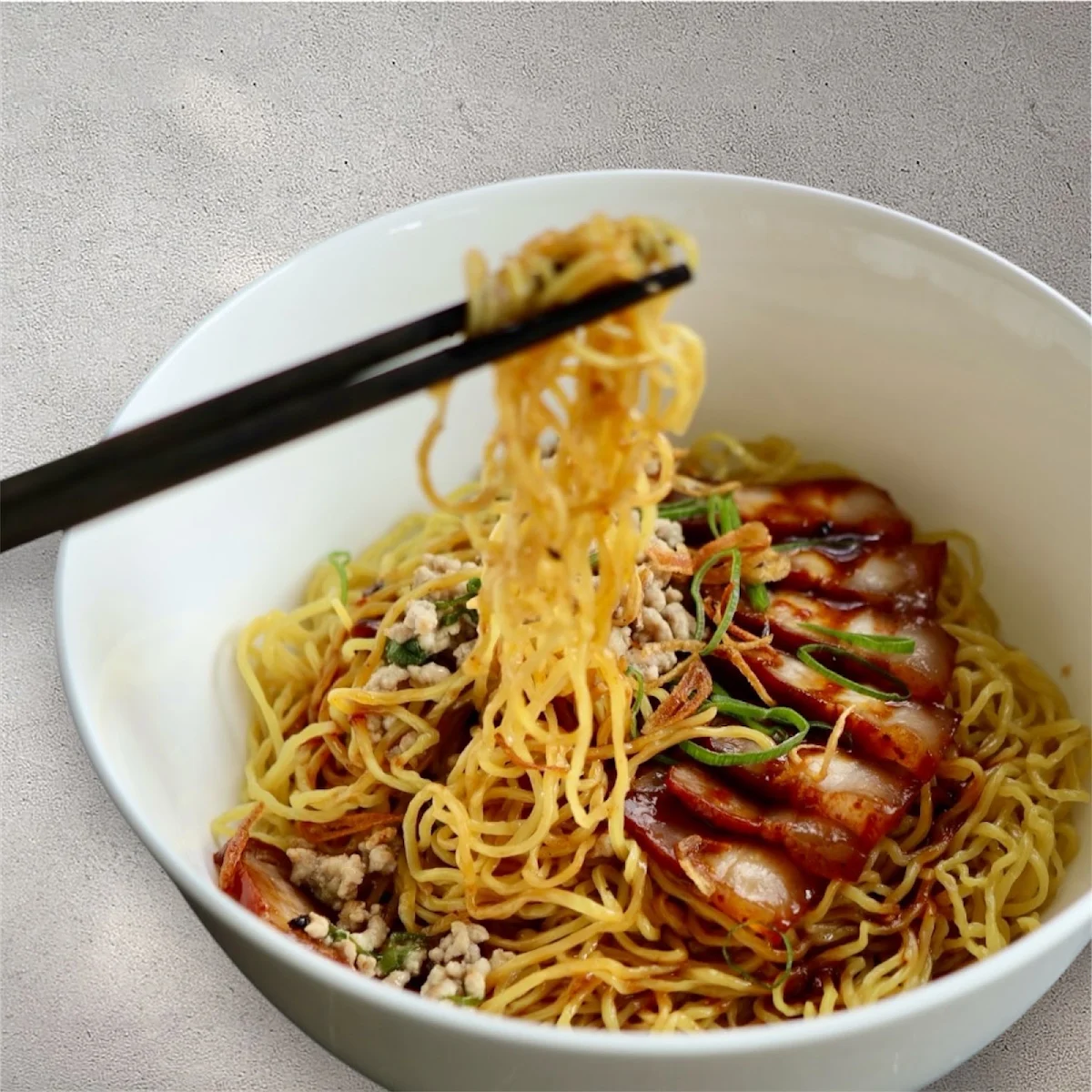 Mì Xá Xíu, Ly Quán Vietnamese Restaurant