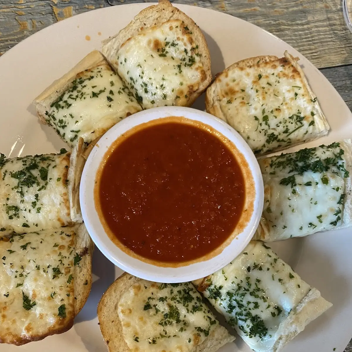Garlic Bread with Mozzarella Cheese