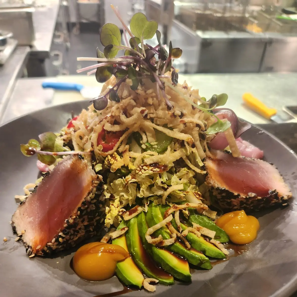 Seared Tuna Salad