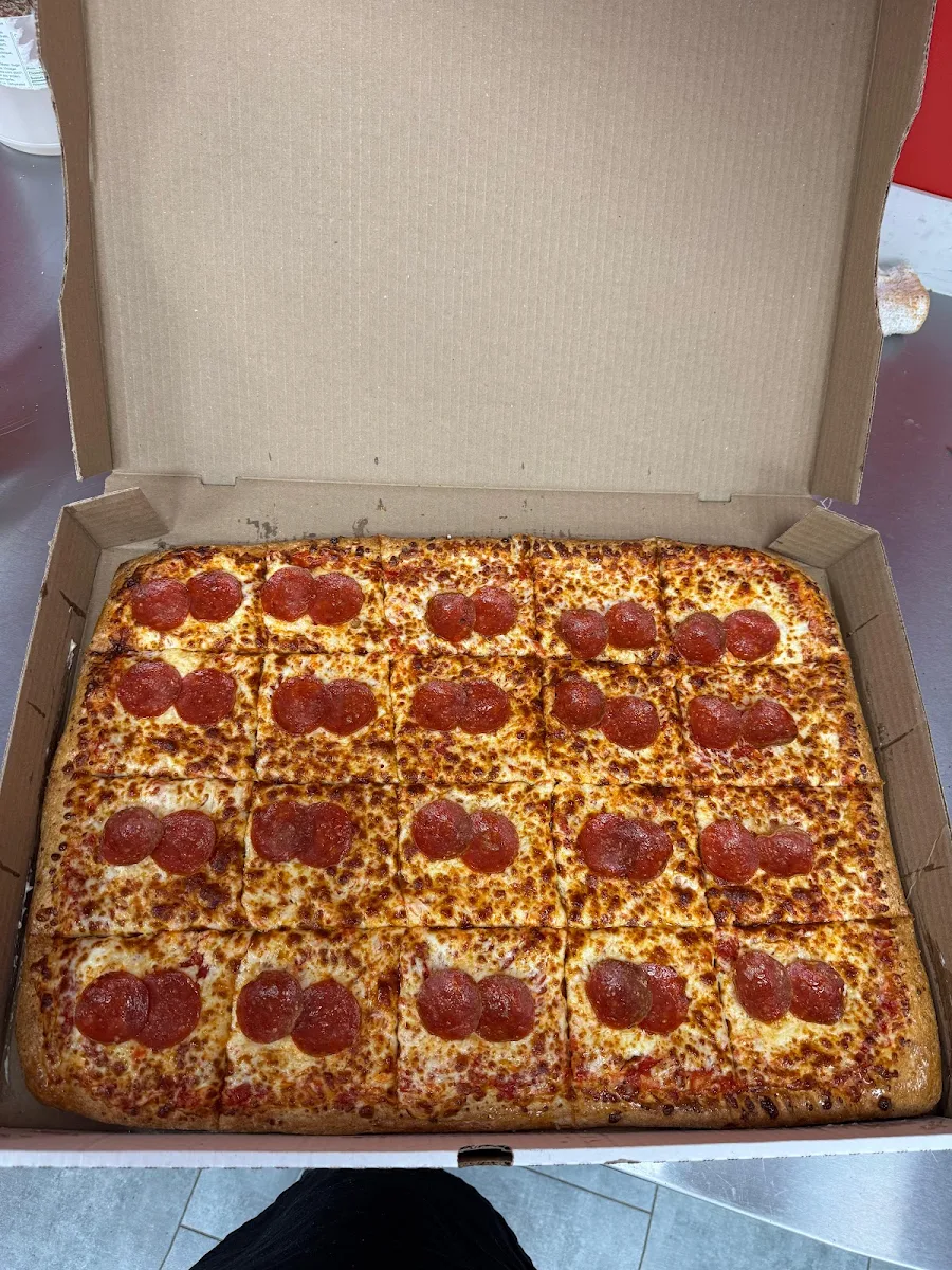 Highlights, Tito's Pizza and Wings Strathroy