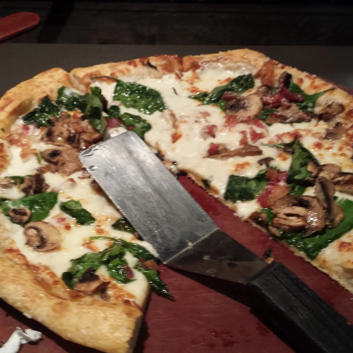 Spinach Bacon Mushroom Pizza