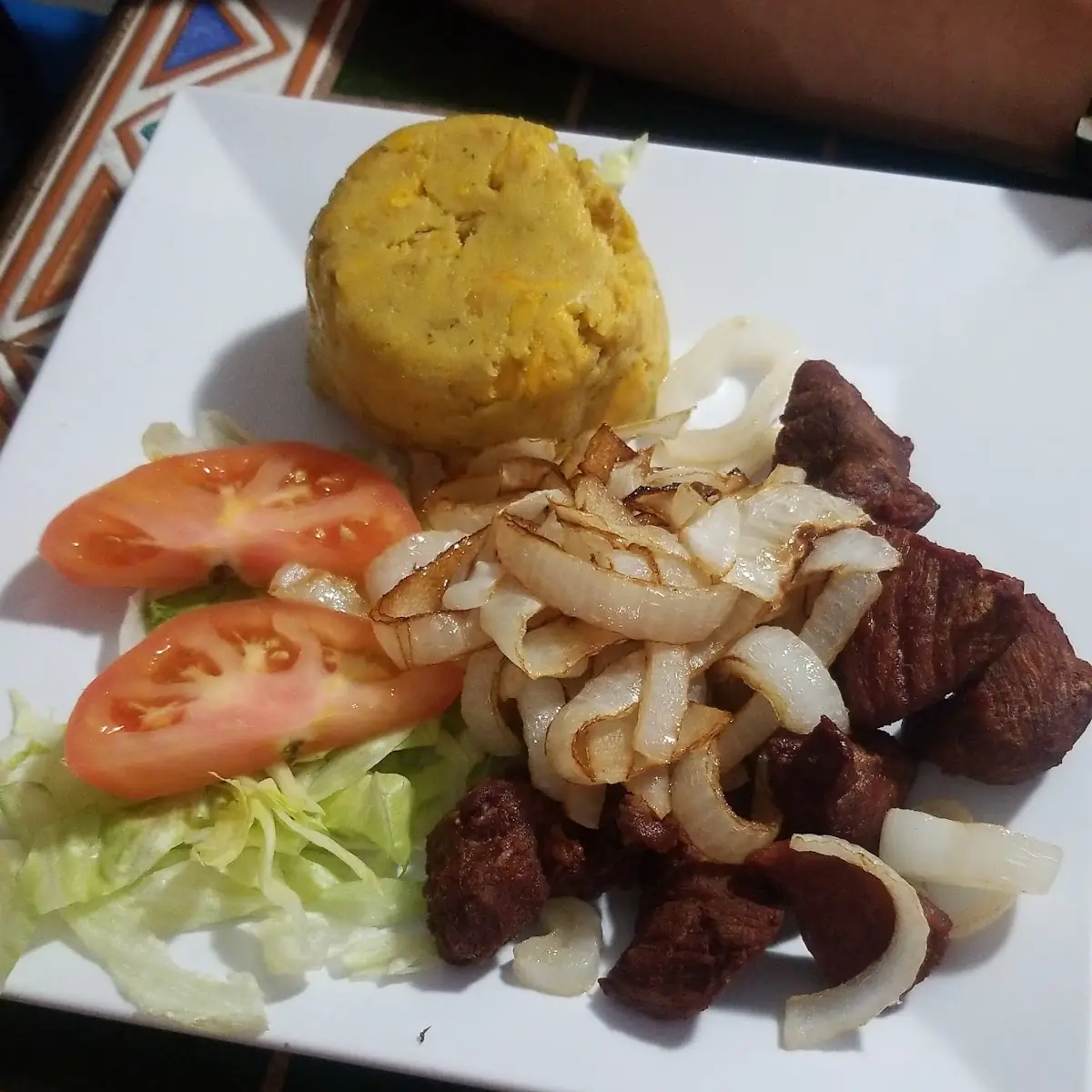 Mofongo Con Carne Frita