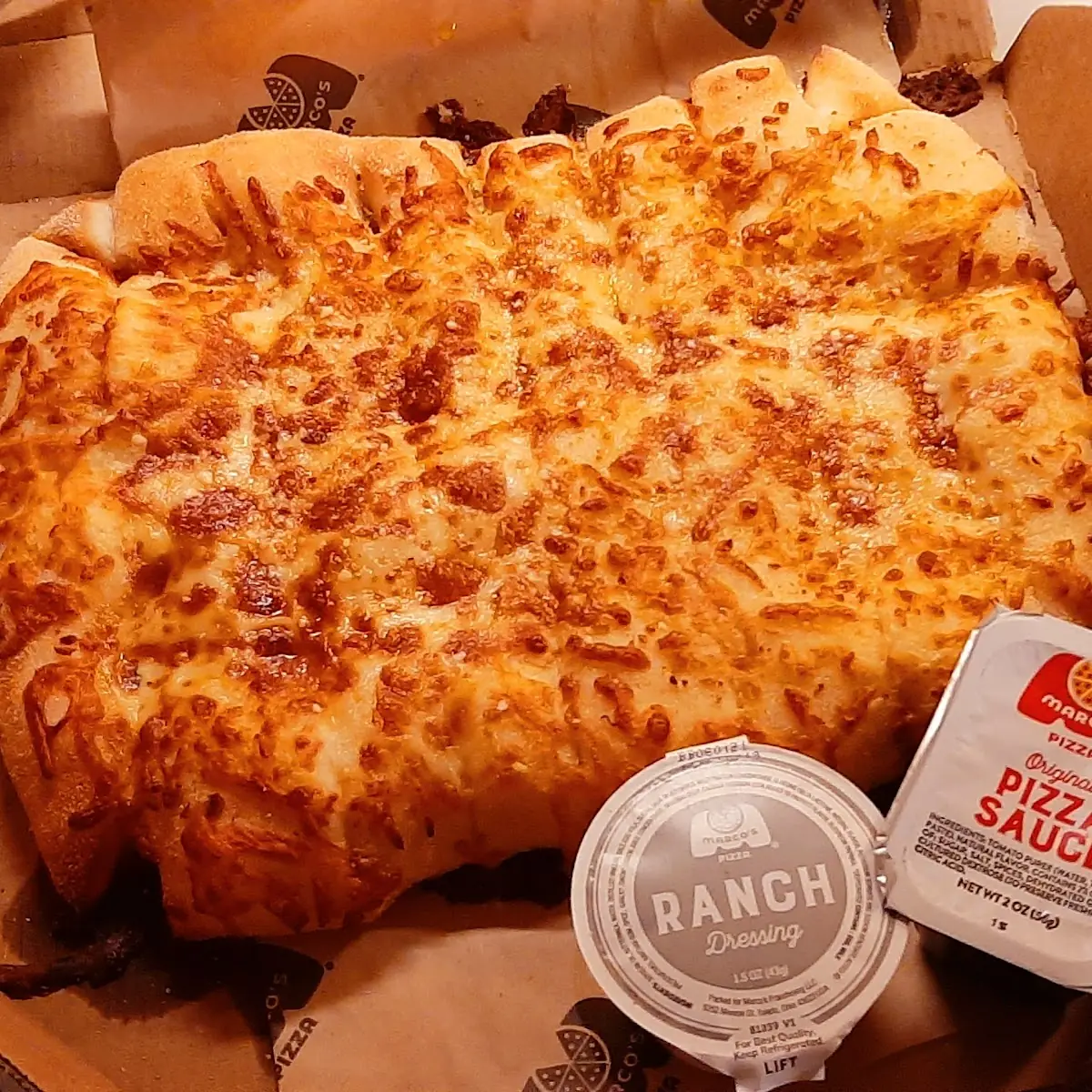 Cheesy Bread and Dipping Sauce