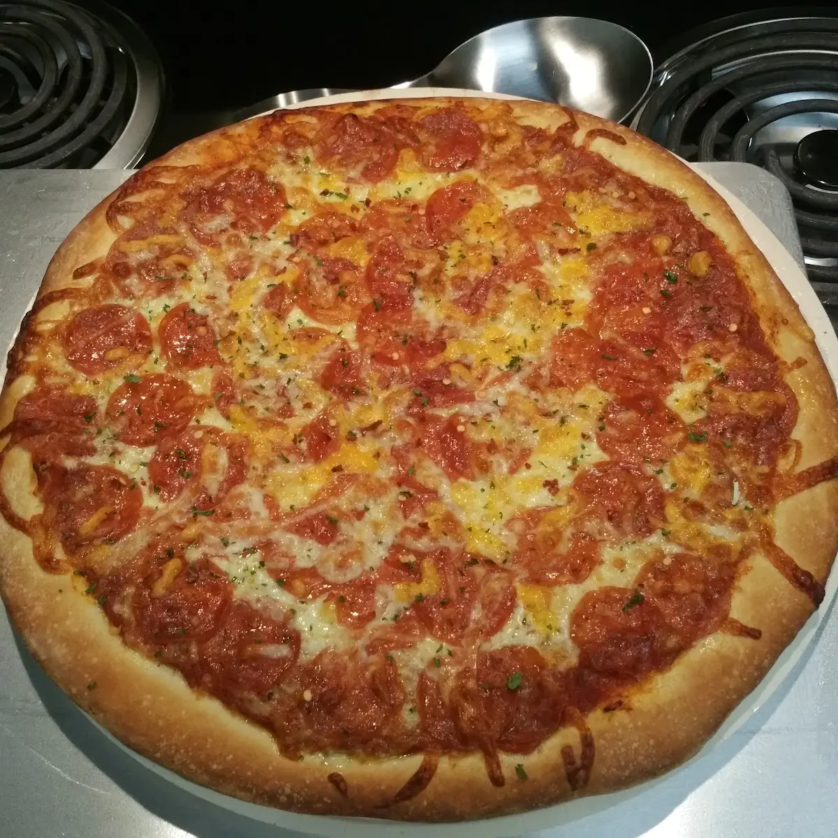 Large Pepperoni Pizza