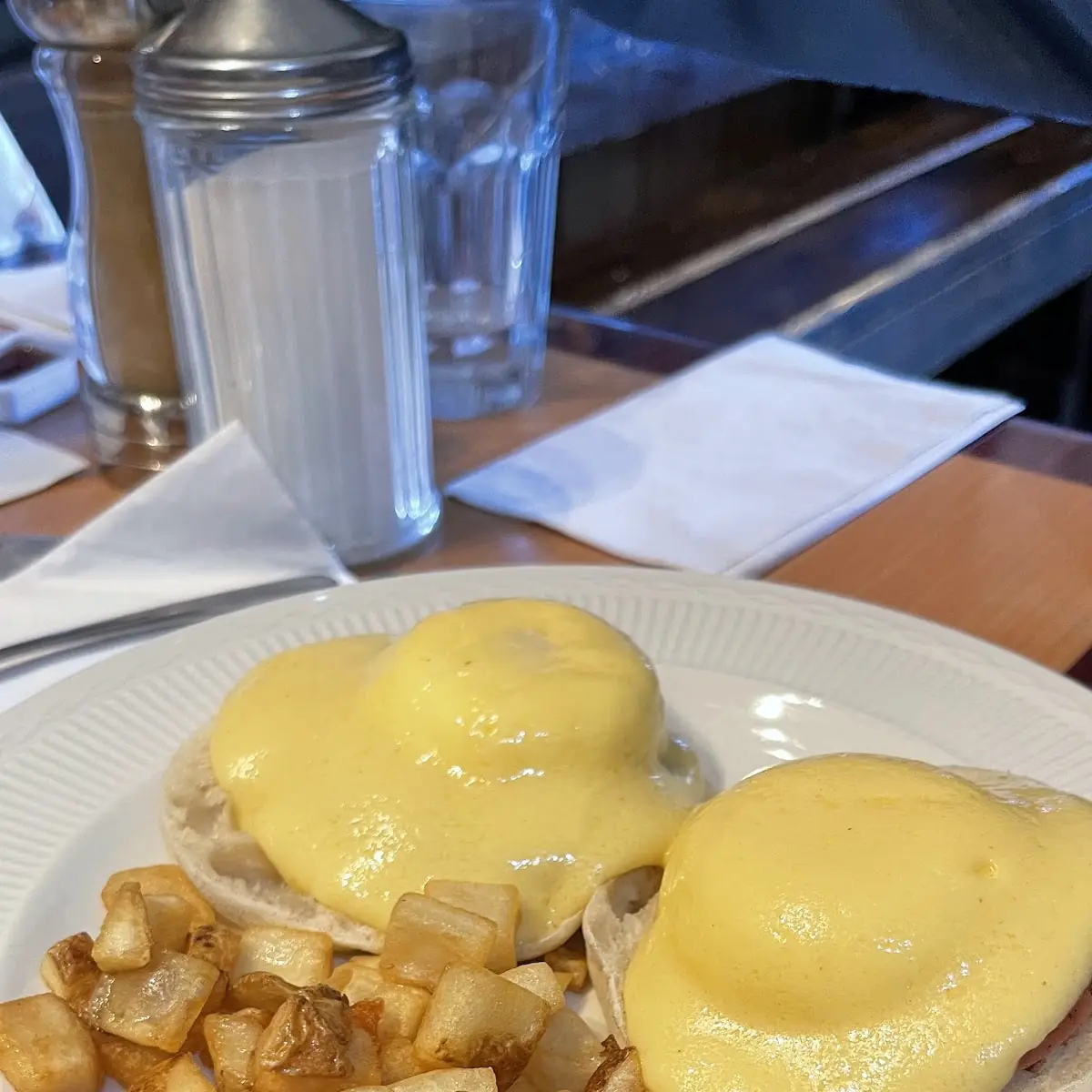 Eggs Benedict