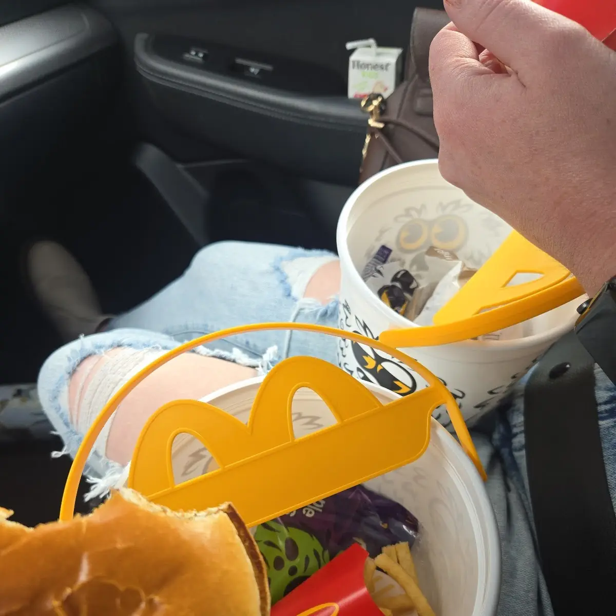 Hamburger Kids Meal Boo Bucket