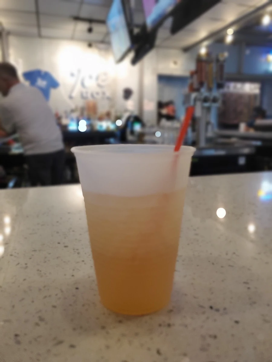 Crown Apple w Lemonade