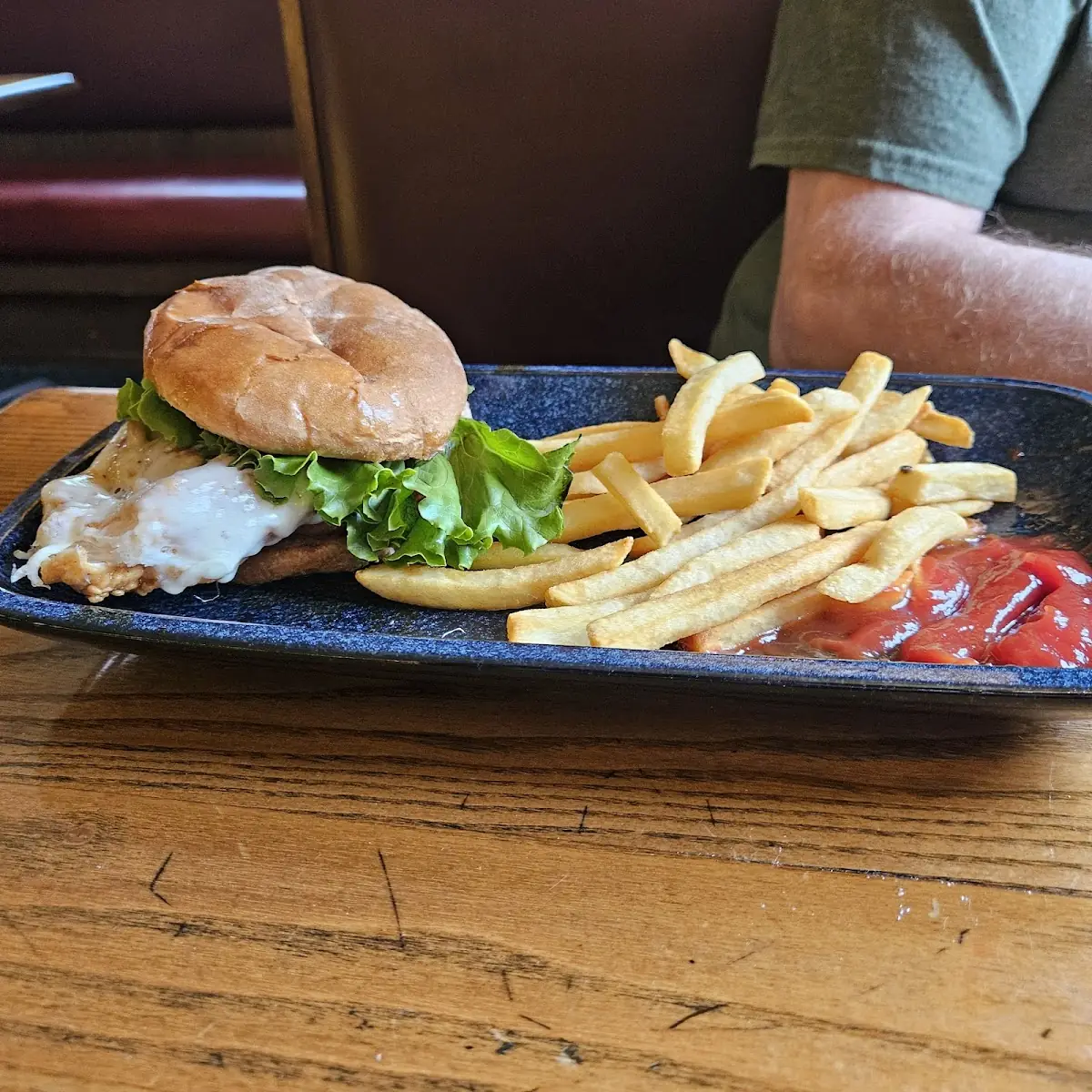 Brady's Chicken Sandwich
