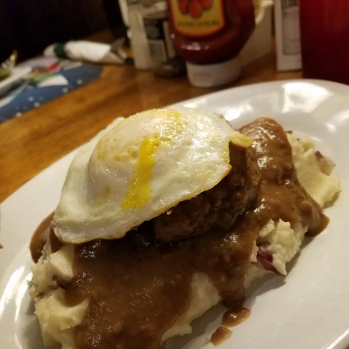 Pub Style Burger with Egg