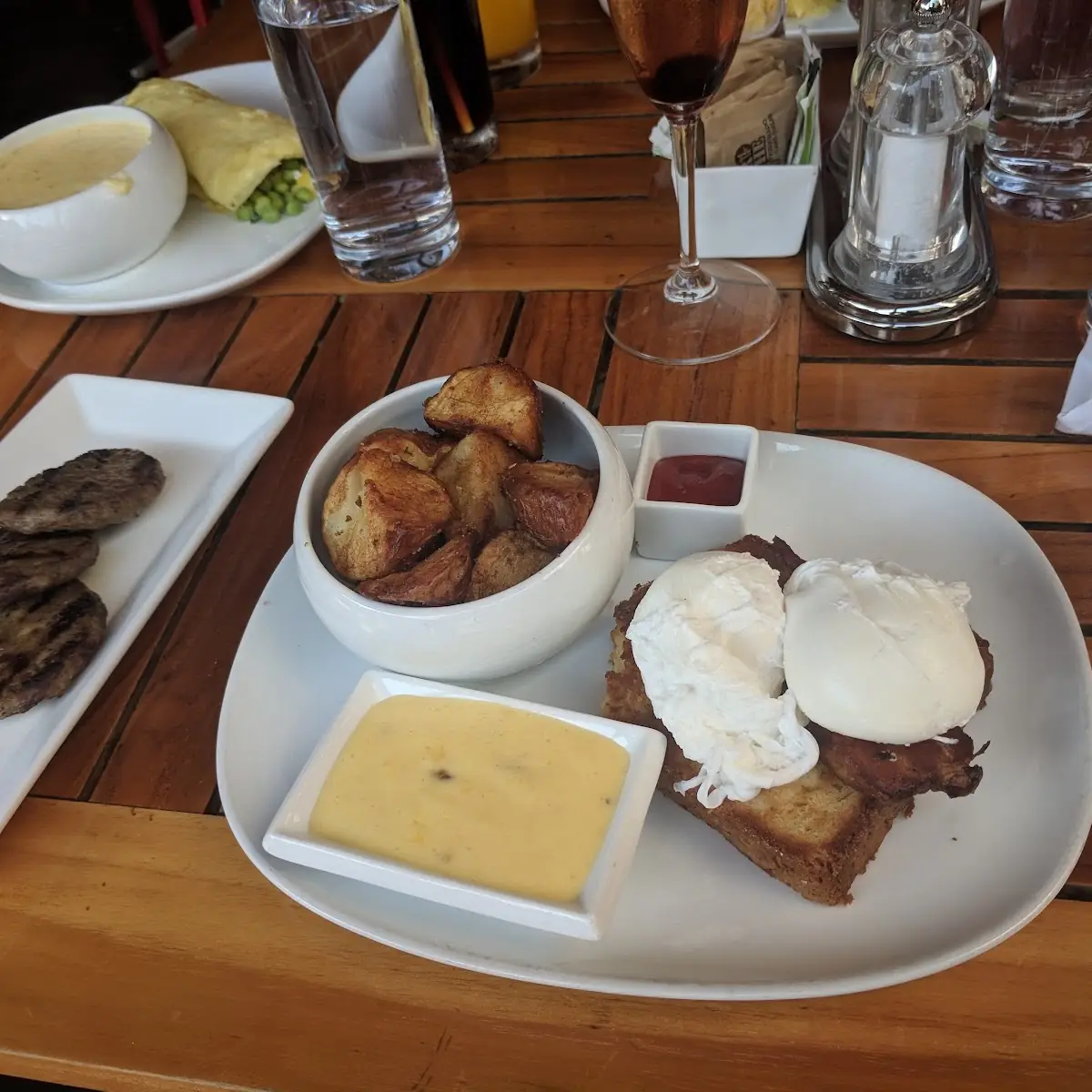 Eggs Benedict