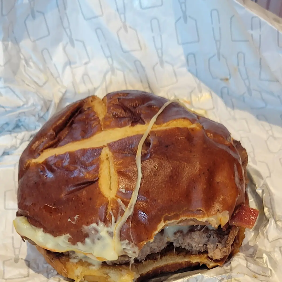 Pretzel Cheeseburger Combo