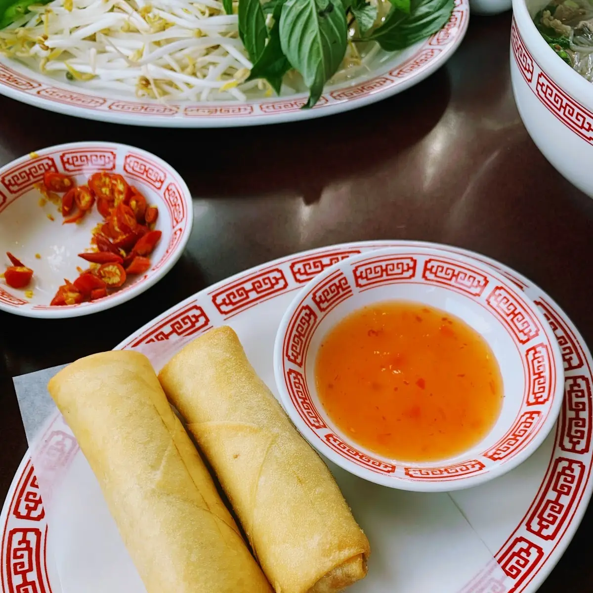 Pork and Shrimp Spring Rolls 2 pcs