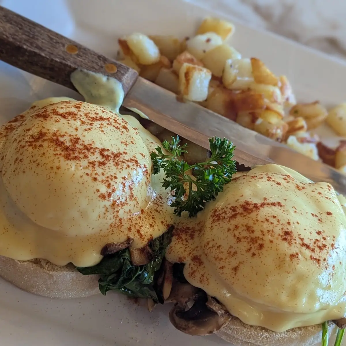 Crab Benedict