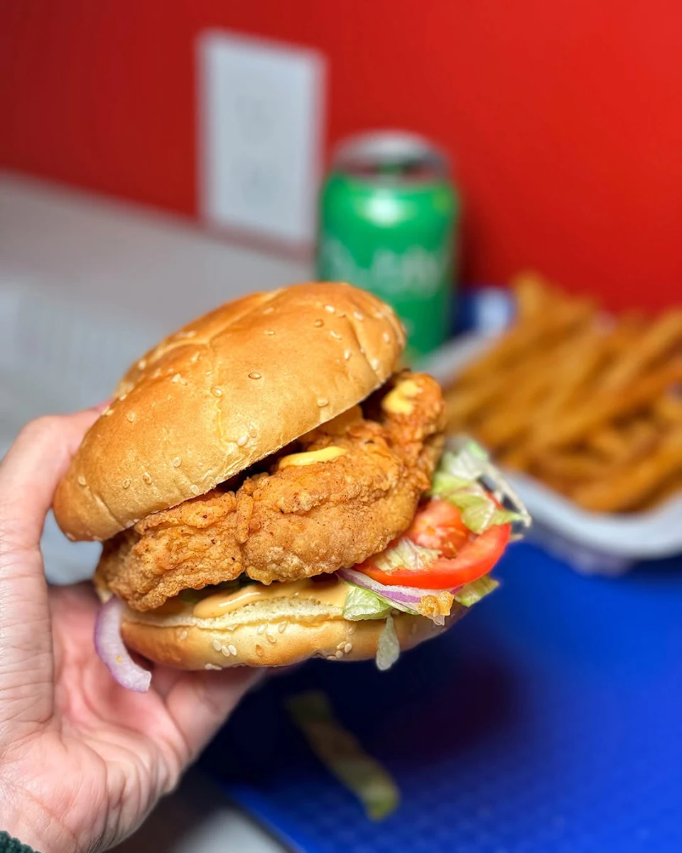 Highlights, Canadian Pizza Unlimited & Big Guys Chicken