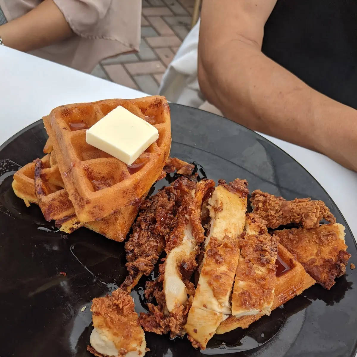 br Chicken & Waffles