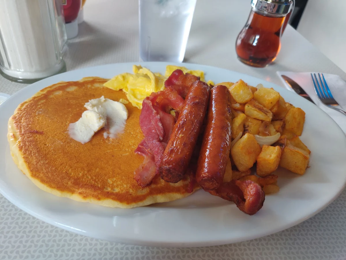French Toast with Bacon and Sausages