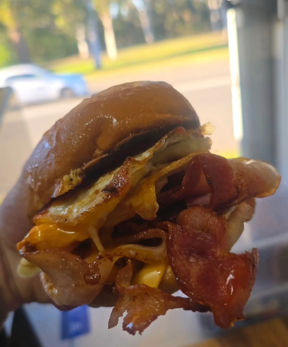 Highlights, Brew Hut Cafe