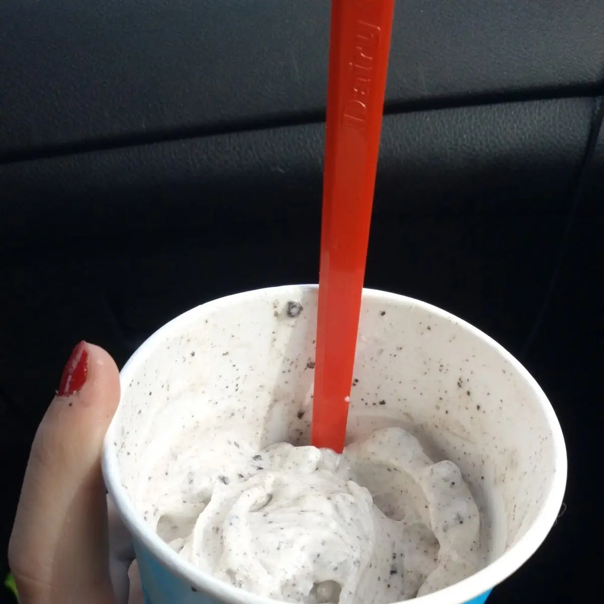 Large Oreo Blizzard Treat