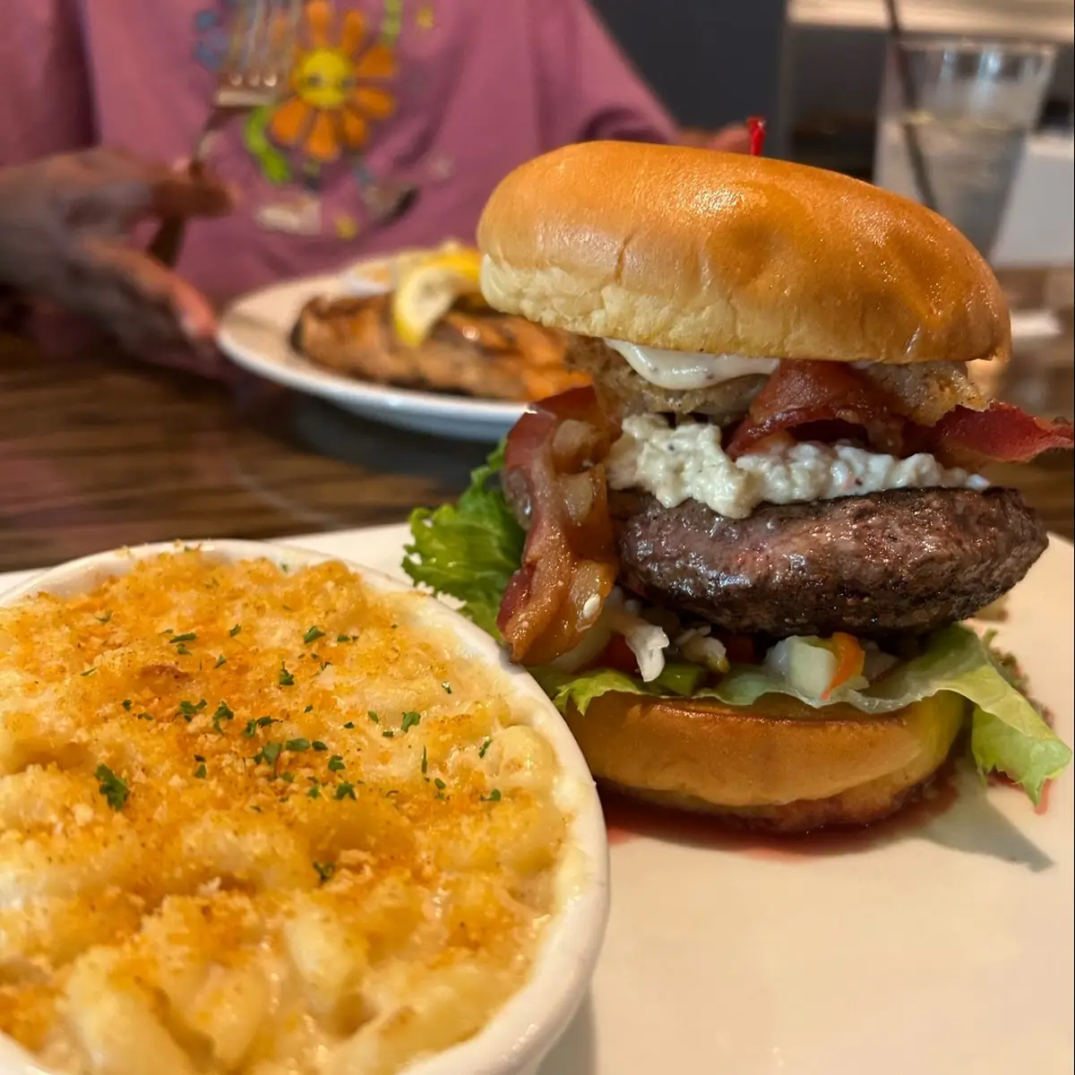 1885 Burger to Go