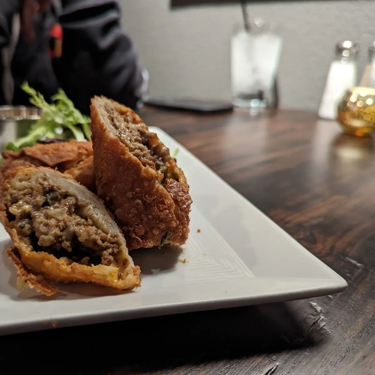 Cheeseburger Egg Rolls