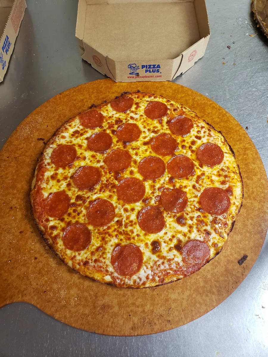 Medium Pan Pepperoni Pizza