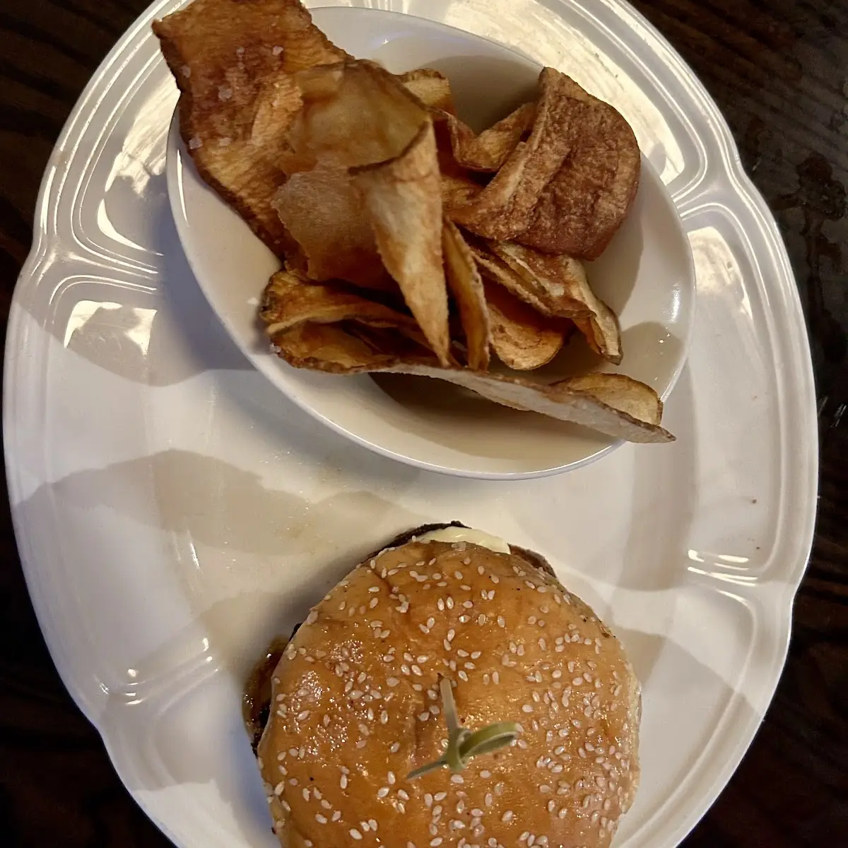 Ella’S Burger and Chips