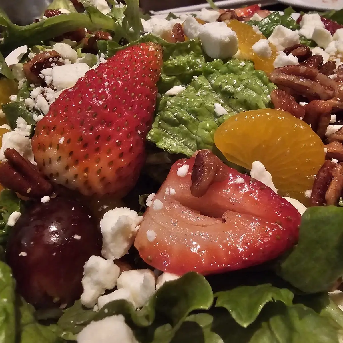 Strawberry & Pecan Salad