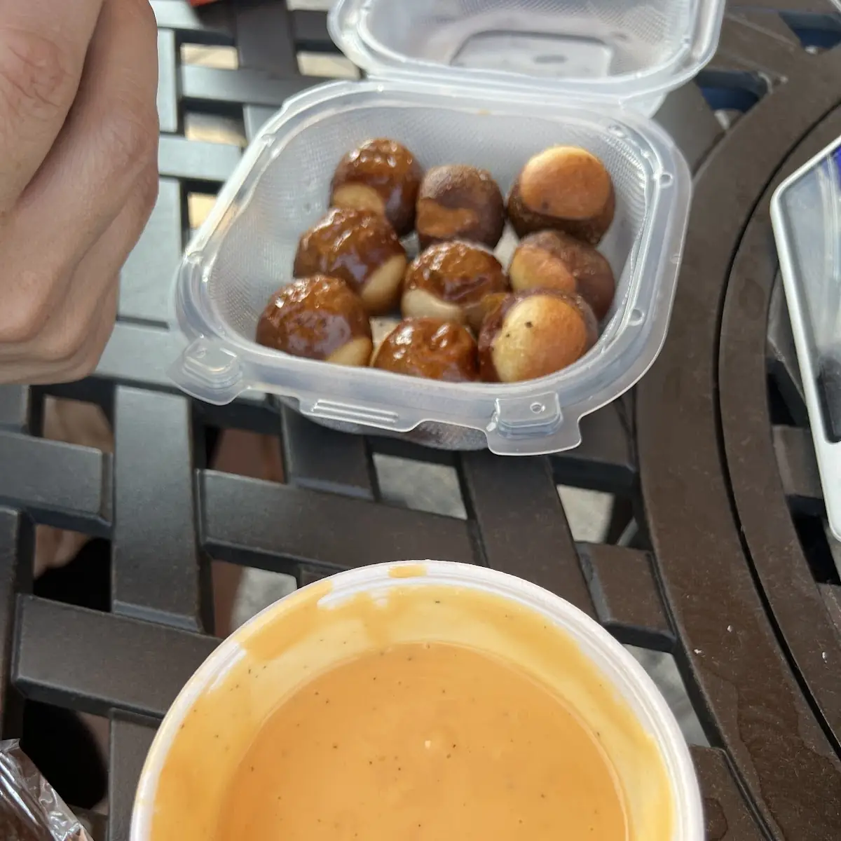 Pretzels with Beer Dipping Sauce
