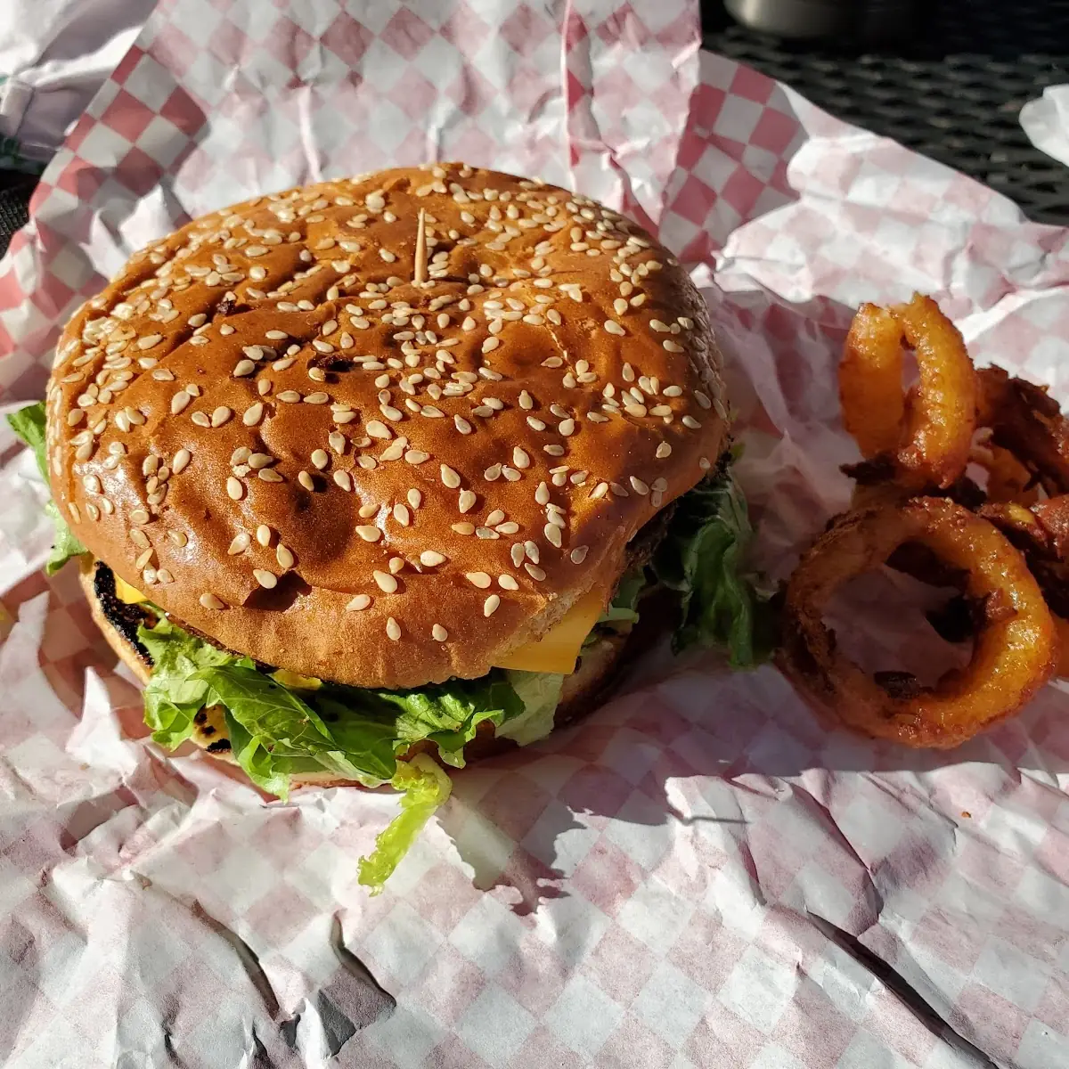 Veggie Burger w Onion Rings