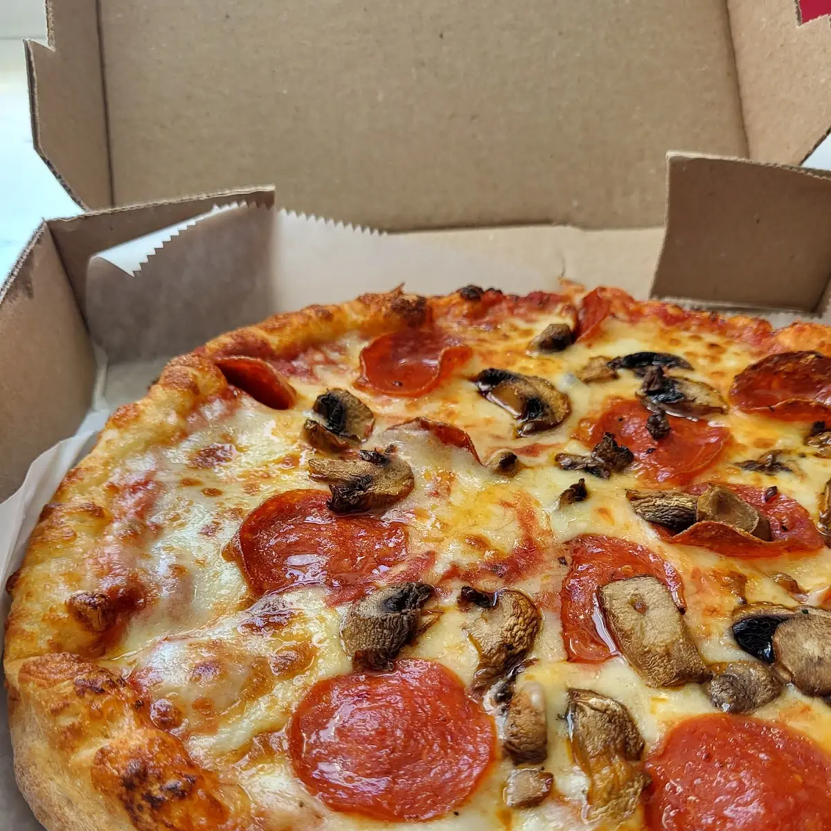 Small Pepperoni and Mushroom Pizza