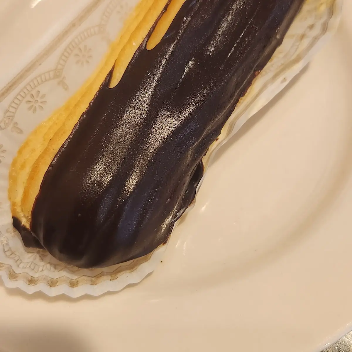 Chocolate Eclair