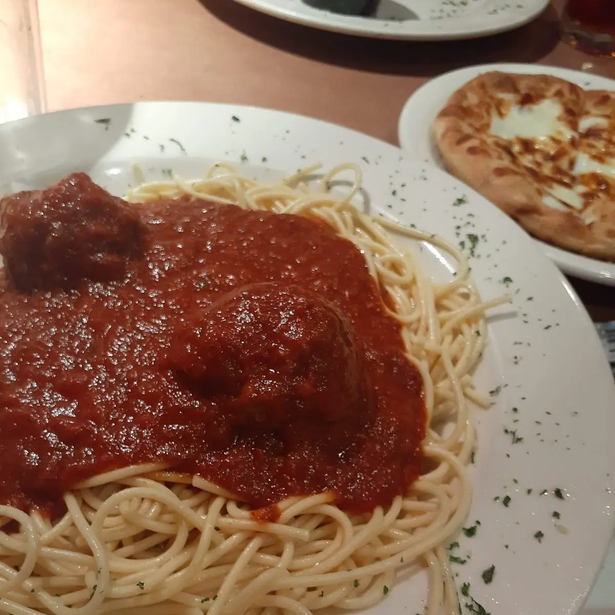 Spaghetti and Meatballs with Garlic and Cheese Bread