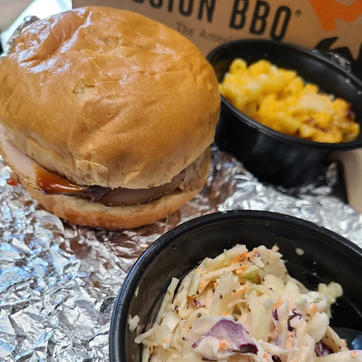 Turkey Sandwich w Cole Slaw & Mac & Cheese
